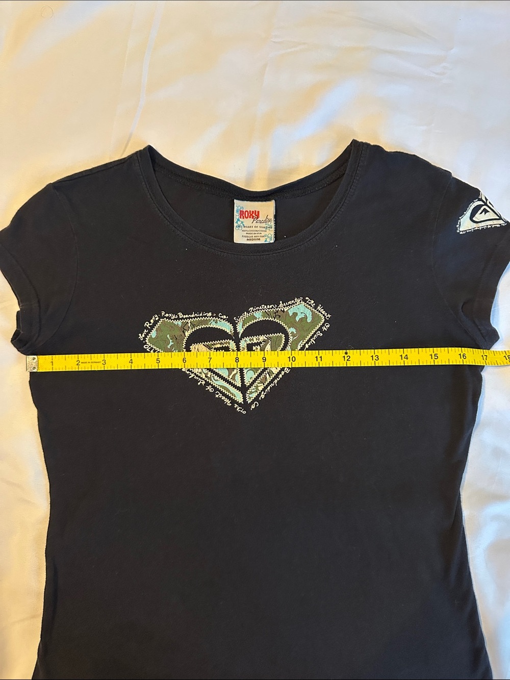 Vintage Roxy Girls Black Tee with Camo Heart Logo Y2K - Picture 4 of 7